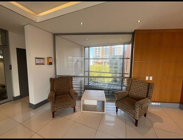 120M² OFFICE TO LET IN CENTURY CITY